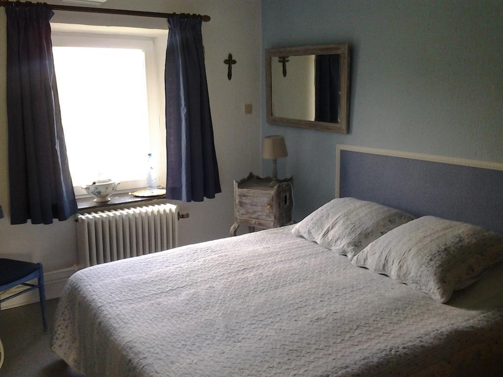 Chambres D'Hotes De La Quairelle Gerpinnes Oda fotoğraf