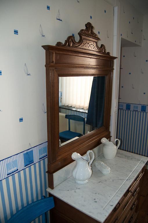 Chambres D'Hotes De La Quairelle Gerpinnes Oda fotoğraf